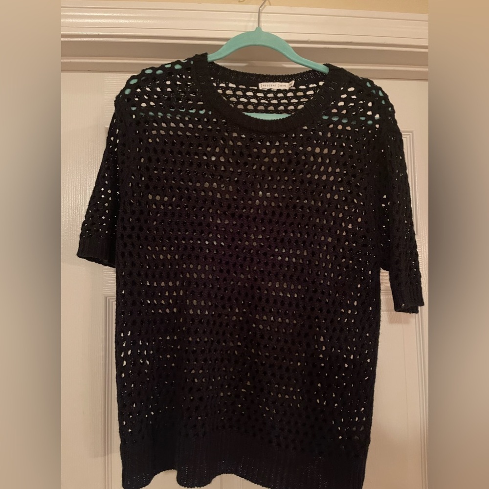 Black Rescent Rive crochet short sleeve sweater